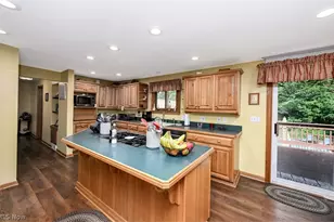 10953 Ambler Ln, Mantua, OH 44255 - Photo 7