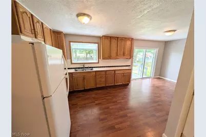 18015 Hillcrest Drive, Lake Milton, OH 44429 - Photo 19