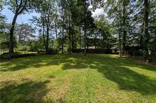 18015 Hillcrest Dr, Lake Milton, OH 44429 - Photo 13