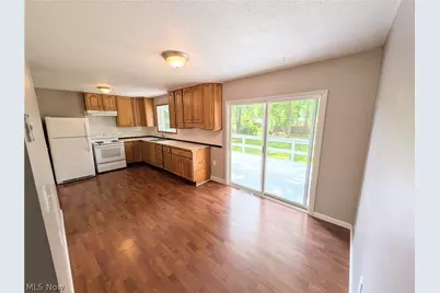 18015 Hillcrest Drive, Lake Milton, OH 44429 - Photo 15