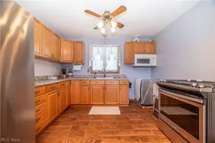 9388 Pearl Dr, North Benton, OH 44449 - Photo 11