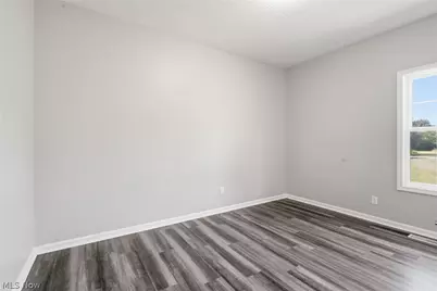 12180 Township Rd 8 NE, Crooksville, OH 43731 - Photo 25