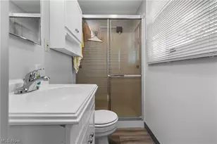 4506 Honeysuckle Dr, Green, OH 44720 - Photo 15