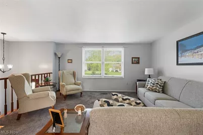 4506 Honeysuckle Drive, Green, OH 44720 - Photo 5