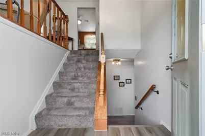 4506 Honeysuckle Drive, Green, OH 44720 - Photo 3