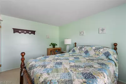 4506 Honeysuckle Drive, Green, OH 44720 - Photo 17