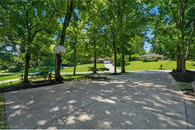 671 S Sheraton Drive, Akron, OH 44319 - Photo 3