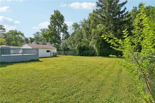 174 Yonker St, Barberton, OH 44203 - Photo 33