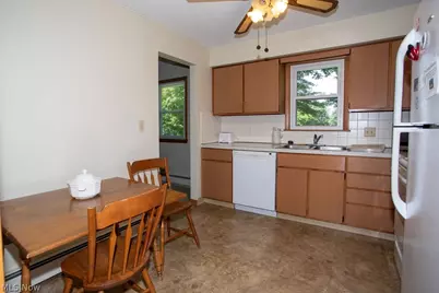 3937 S Schenley Avenue, Youngstown, OH 44511 - Photo 11
