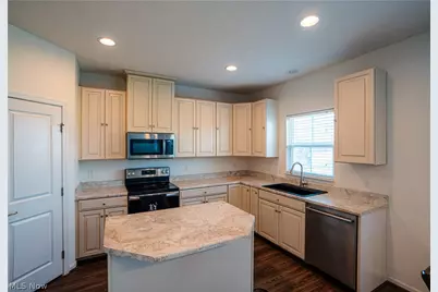 6534 Wisteria Lane, Medina, OH 44256 - Photo 9