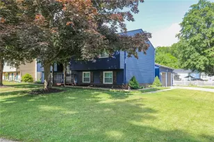 1073 Sunnywood Ln, Ravenna, OH 44266 - Photo 5