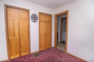 114 Chestnut St, Bethesda, OH 43719 - Photo 35
