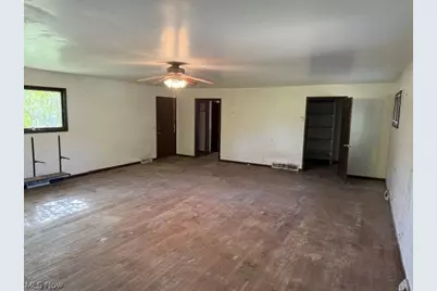 943 Worden Road, Wickliffe, OH 44092 - Photo 11
