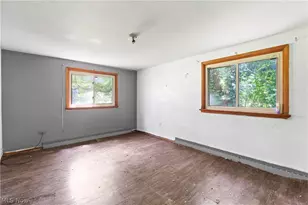 1219 Midland Ave, New Franklin, OH 44203 - Photo 17