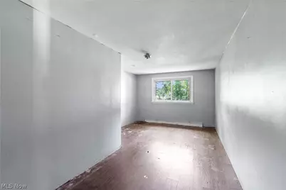 1219 Midland Avenue, New Franklin, OH 44203 - Photo 19