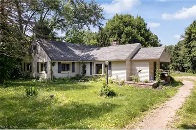 1219 Midland Avenue, New Franklin, OH 44203 - Photo 3