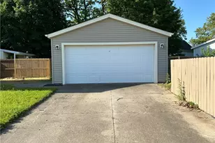 2140 W 47th St, Loveland, OH 44102 - Photo 3