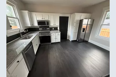 1225 Shorb Avenue NW, Canton, OH 44703 - Photo 9