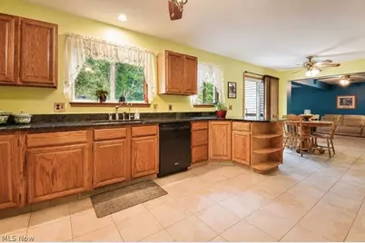 8252 Plains Road, Mentor, OH 44060 - Photo 21