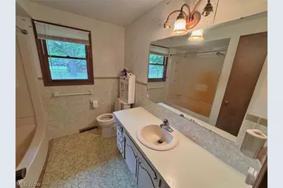 1333 Clarence Street NW, Uniontown, OH 44685 - Photo 7