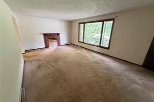1333 Clarence St NW, Uniontown, OH 44685 - Photo 5
