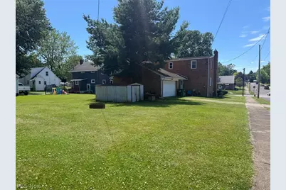 1810 Parkway Boulevard, Alliance, OH 44601 - Photo 5