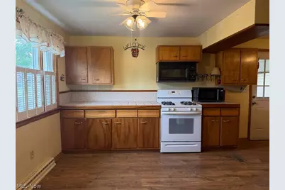 1810 Parkway Boulevard, Alliance, OH 44601 - Photo 9