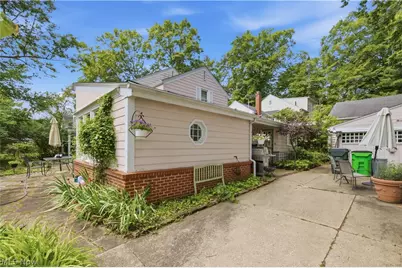 303 Cordelia Street SW, North Canton, OH 44720 - Photo 9