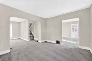 941 Carnegie Ave, Akron, OH 44314 - Photo 17