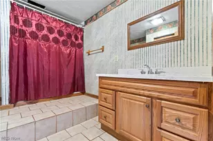 7434 Fenton Rd NW, South Bloomfield, OH 44450 - Photo 15