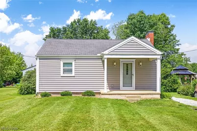 4089 Addison Avenue NE, Louisville, OH 44641 - Photo 1