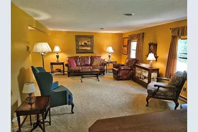 8162 Mona Street SW, Navarre, OH 44662 - Photo 9