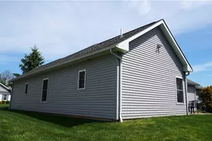 1166 Cobblestone Dr, Tallmadge, OH 44278 - Photo 3