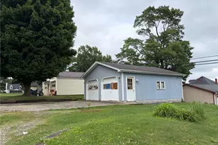 299 W Martin St, East Palestine, OH 44413 - Photo 7