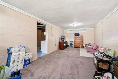 29963 Phillips Avenue, Wickliffe, OH 44092 - Photo 19