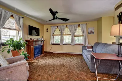 3931 Clay Drive NE, Dover, OH 44622 - Photo 9
