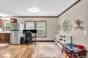 285 Westwoods, Amherst, OH 44001 - Photo 17