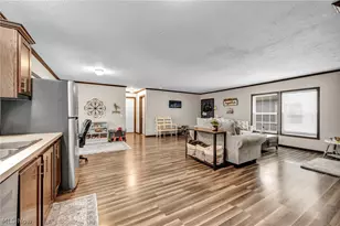 285 Westwoods, Amherst, OH 44001 - Photo 19
