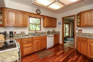 4856 Rootstown Rd, Ravenna, OH 44266 - Photo 5
