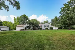 4856 Rootstown Rd, Ravenna, OH 44266 - Photo 3