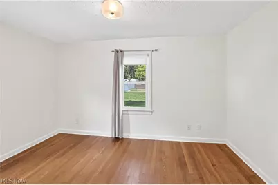 16305 Munn Road, Loveland, OH 44111 - Photo 13