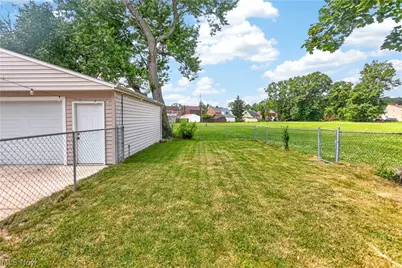 16305 Munn Road, Loveland, OH 44111 - Photo 35