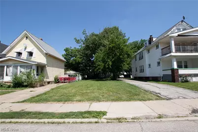 2185 W 105th Street, Loveland, OH 44102 - Photo 1