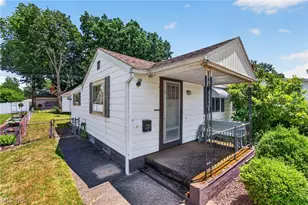 1208 Brooklyn Ave, Canton, OH 44710 - Photo 3