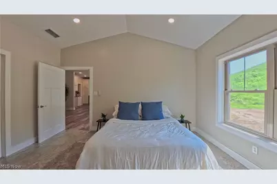 49101 Fairway, East Liverpool, OH 43920 - Photo 15