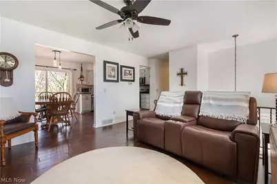 821 36th Street NW, Canton, OH 44709 - Photo 5