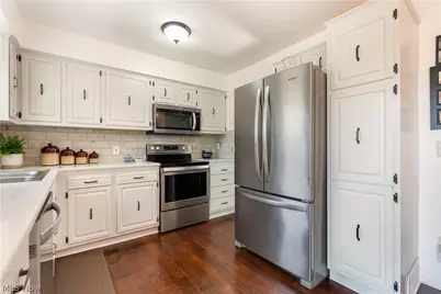 821 36th Street NW, Canton, OH 44709 - Photo 9