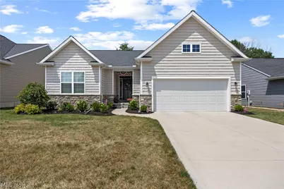 109 W Spring Drive, Elyria, OH 44035 - Photo 1