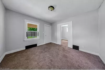 11702 Honeydale Avenue, Loveland, OH 44120 - Photo 3
