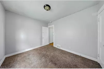 11702 Honeydale Avenue, Loveland, OH 44120 - Photo 13